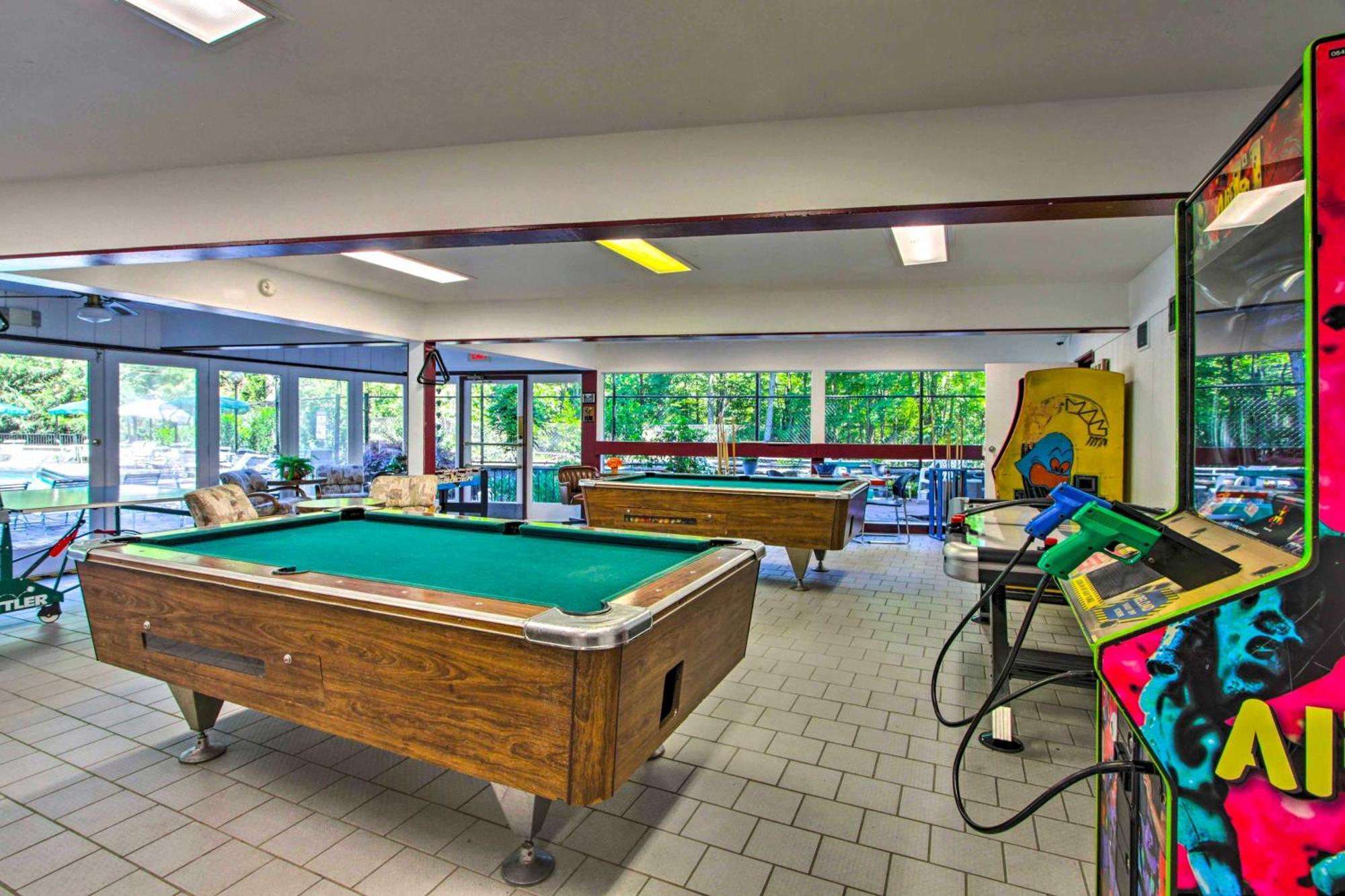 Вілла Pet-Friendly Gatlinburg Retreat With Hot Tub! Екстер'єр фото